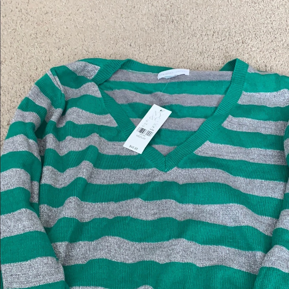 Light weight sweater